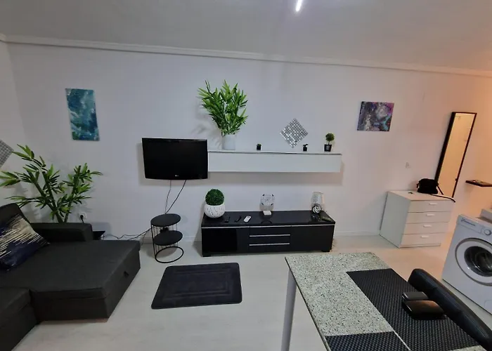 Alexa Studio With Views